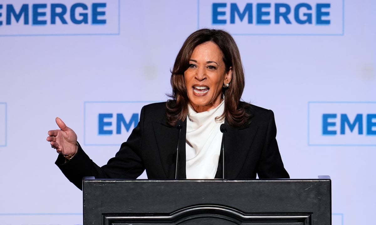 Kamala Harris says 'courage is contagious' in major speech excoriating Trump | Kamala Harris | The Guardian