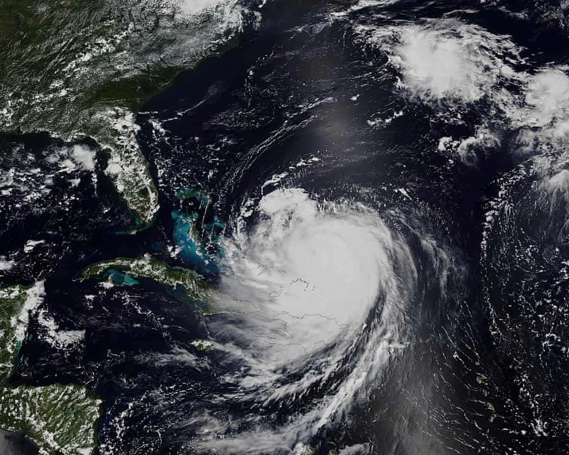 Satelitte image of Hurricane Erin over the Atlantic Ocean