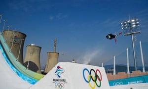 Evan McEachran of Canada leaves a vapor trail.