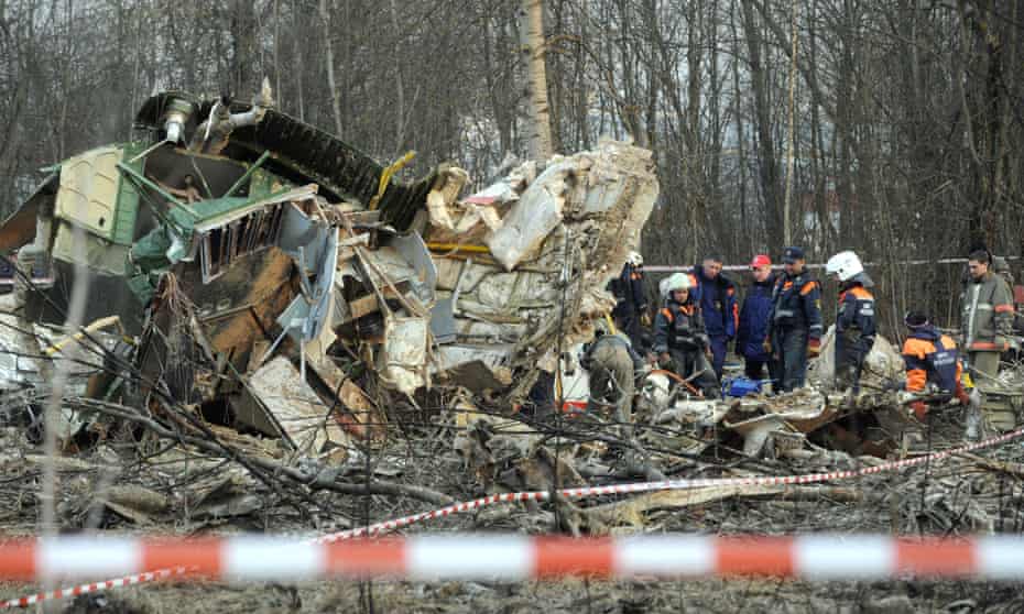 Poland to dig up bodies of victims of 2010 Smolensk presidential jet crash | Poland | The Guardian