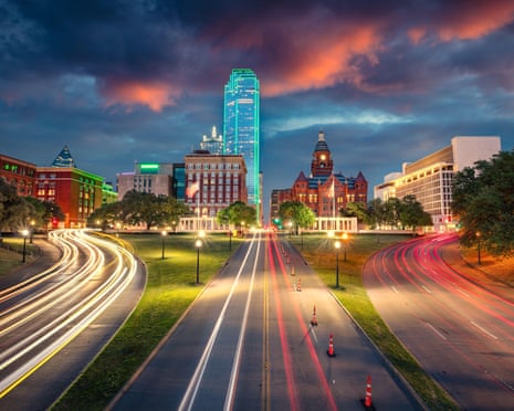 Cityscape image of Dallas, Texas, at twilight
