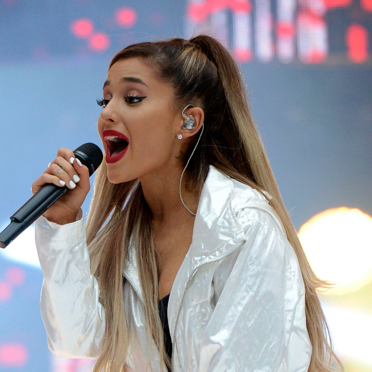 Ariana Grande Resumes World Tour Following Manchester Terror Attack Ariana Grande The Guardian Ariana Grande Resumes World Tour Following Manchester Terror Attack Ariana Grande The Guardian
