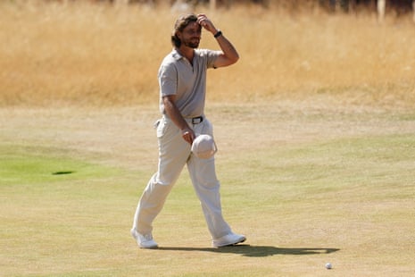 Το τοπικό παλικάρι Tommy Fleetwood τερματίζει στο ένα κάτω από το επίπεδο για τον γύρο του.