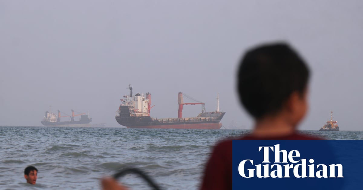 Shipping bosses nervous over Trump plan to guide vessels from strait of Hormuz