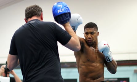 Anthony Joshua works out with Rob McCracken at the Institute of Sport in October 2017.