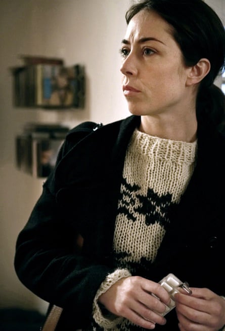 Sofie Gråbøl dans le rôle de Sarah Lund portant ce pull dans The Killing en 2007.