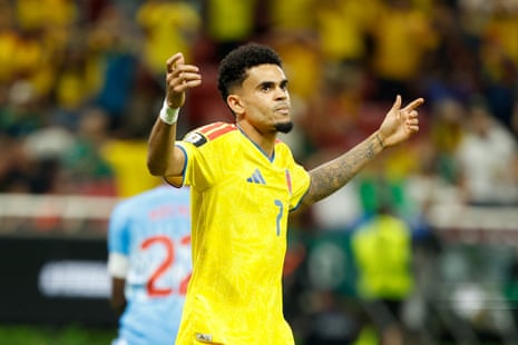 Luis Diaz reacts to a missed chance