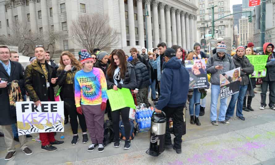 Fans await the arrival of Kesha at the New York state supreme court