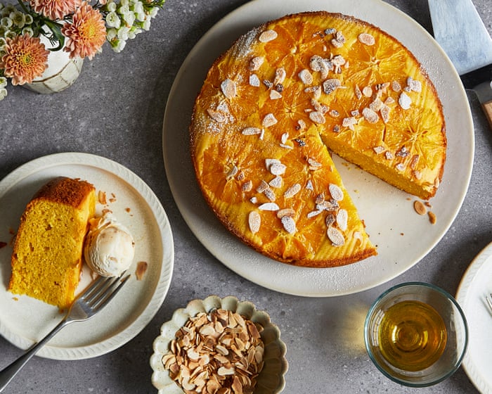 Olive oil cake with orange slices and flaked almonds recipe