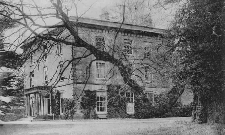 Photo noir et blanc de Fifehead House