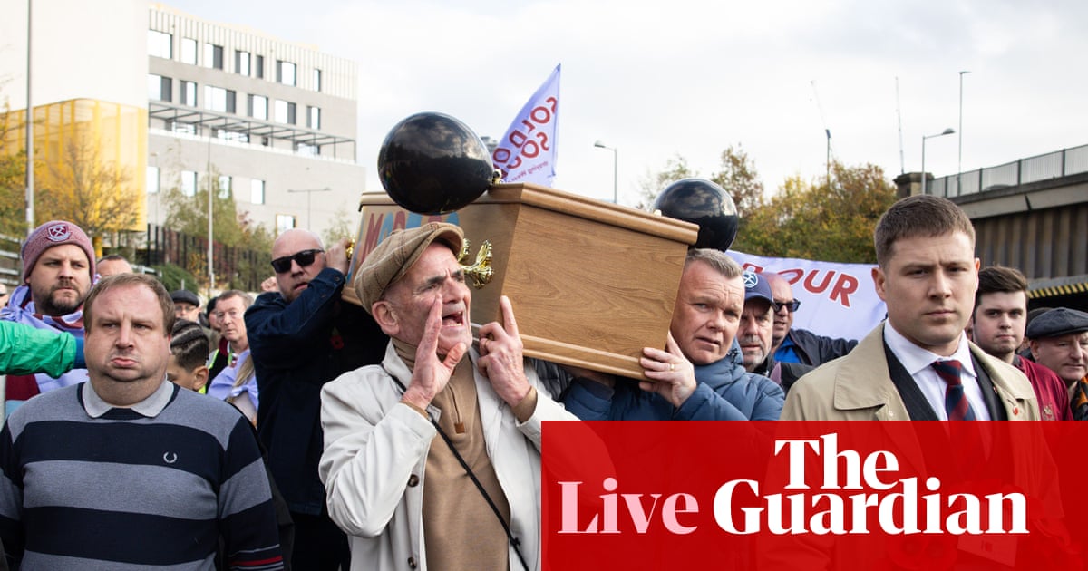 Everton v Fulham, West Ham v Burnley, and more: football clockwatch – live