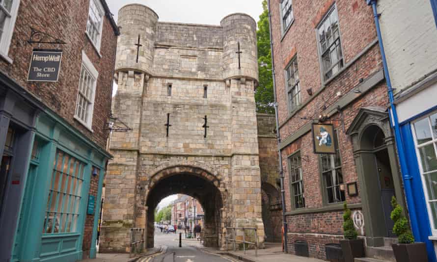 Bootham Bar gateway, High Petergate.