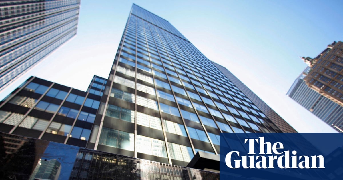 JP Morgan Chase to use computer estimates to monitor hours worked by junior bankers