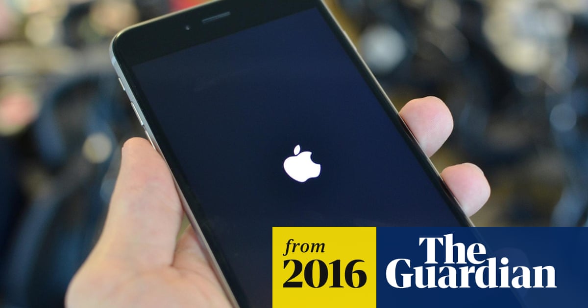 iOS flaw lets hackers access iPhones using an iMessage