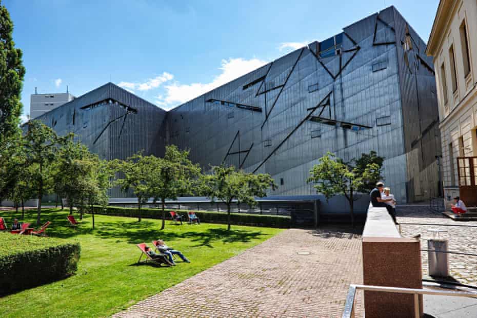 Museo Judío de Daniel Libeskind en Berlín-Kreuzberg.