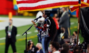 H.E.R. performs America The Beautiful before Super Bowl LV