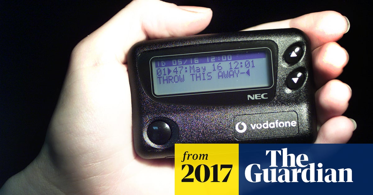 Vodafone axes pager business 'based on ageing technology'