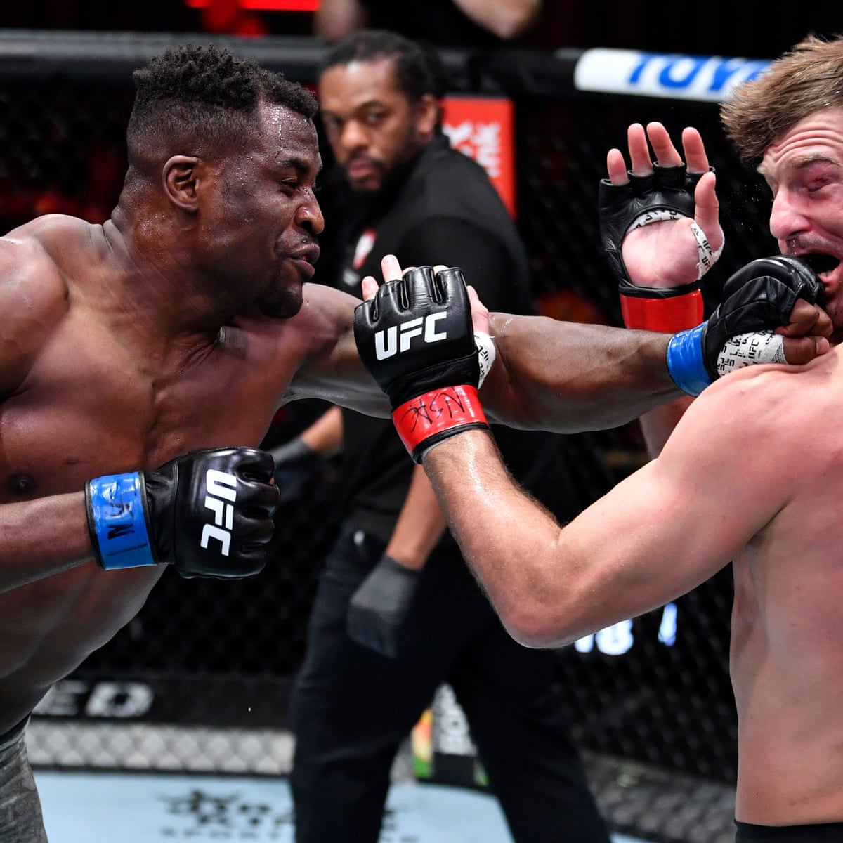 UFC 260: Francis Ngannou overwhelms Stipe Miocic to claim heavyweight title | UFC | The Guardian