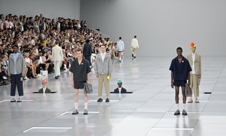 Kim Jones draws on Dior’s heritage for new menswear collection ...
