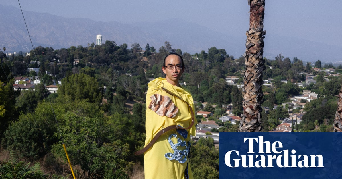 Experience: I dress up as rubbish