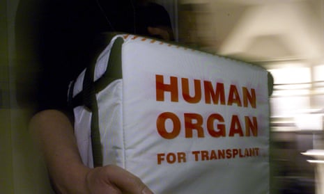 A box labelled human organ for transplant