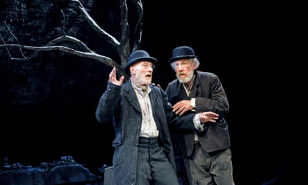 Stewart as Vladimir and Ian McKellen as Estragon in Waiting For Godot, 2009.