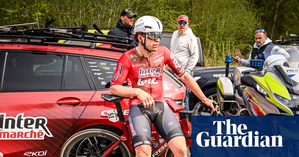 ‘Half the peloton is ill’: cowpats blamed as cyclists fall sick after race in Belgium
