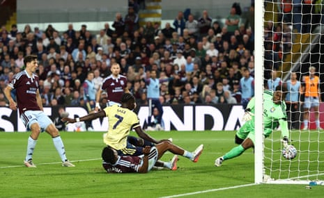 Saka scores.