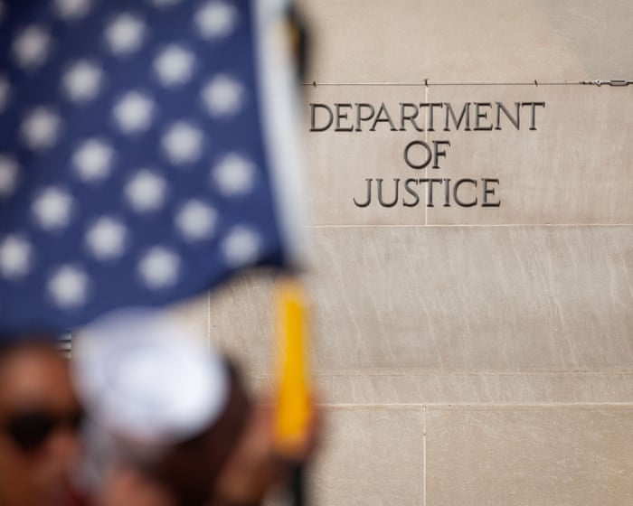 Fired national security prosecutor warns colleagues in note on way out