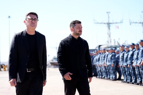 Andy Burnham (à esquerda) com o presidente ucraniano Volodymyr Zelenskyy.