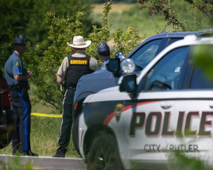Missouri community mourns death of 11 skydivers in plane crash: ‘It shocked everybody’