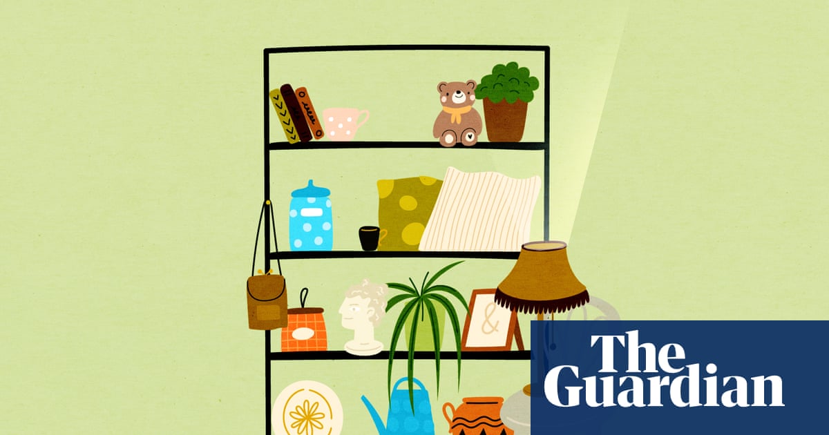 In my apartment block’s ‘Room of Unlimited Magical Recycling Possibilities’ I found not just freebies, but friends