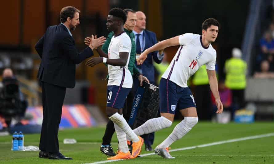 Harry Maguire replaces Bukayo Saka for England at Molineux