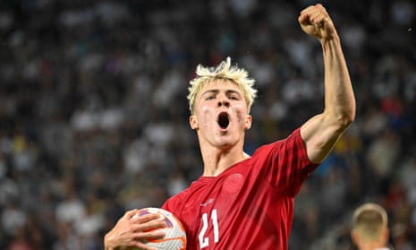 Rasmus Hojlund - Trung Phong Trẻ Đầy Tiềm Năng Hình Dáng Của Thế Hệ Mới Trong Bóng Đá Châu Âu Rasmus Hojlund - Trung Phong Trẻ Đầy Tiềm Năng Hình Dáng Của Thế Hệ Mới Trong Bóng Đá Châu Âu