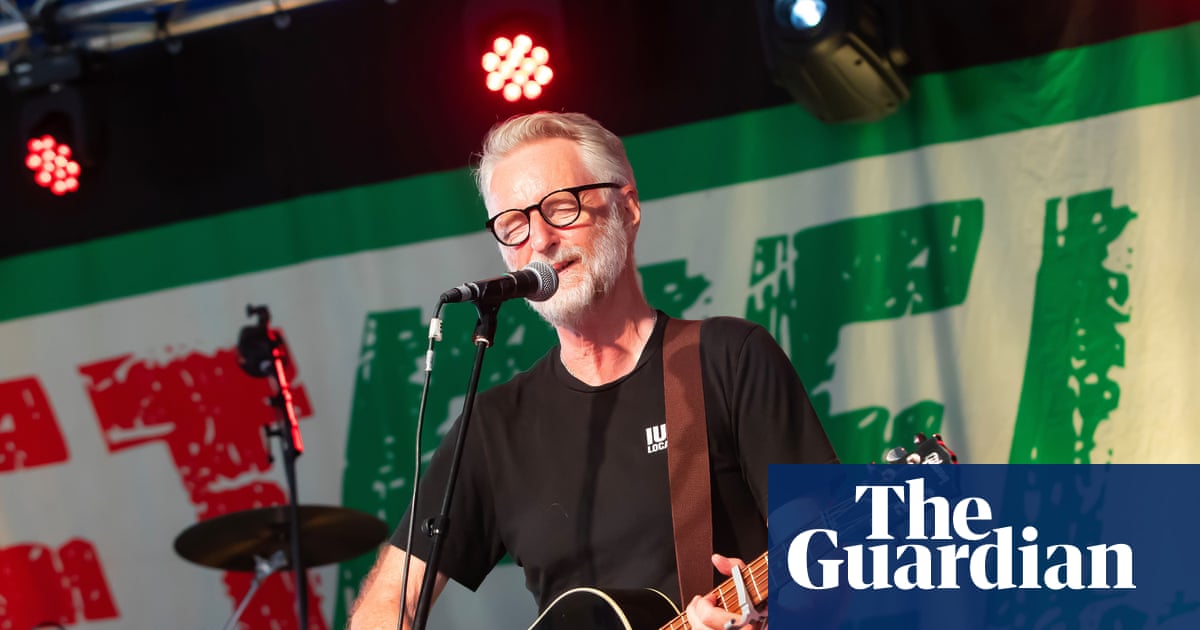 Billy Bragg releases song in support of Palestine and Greta Thunberg aid flotilla