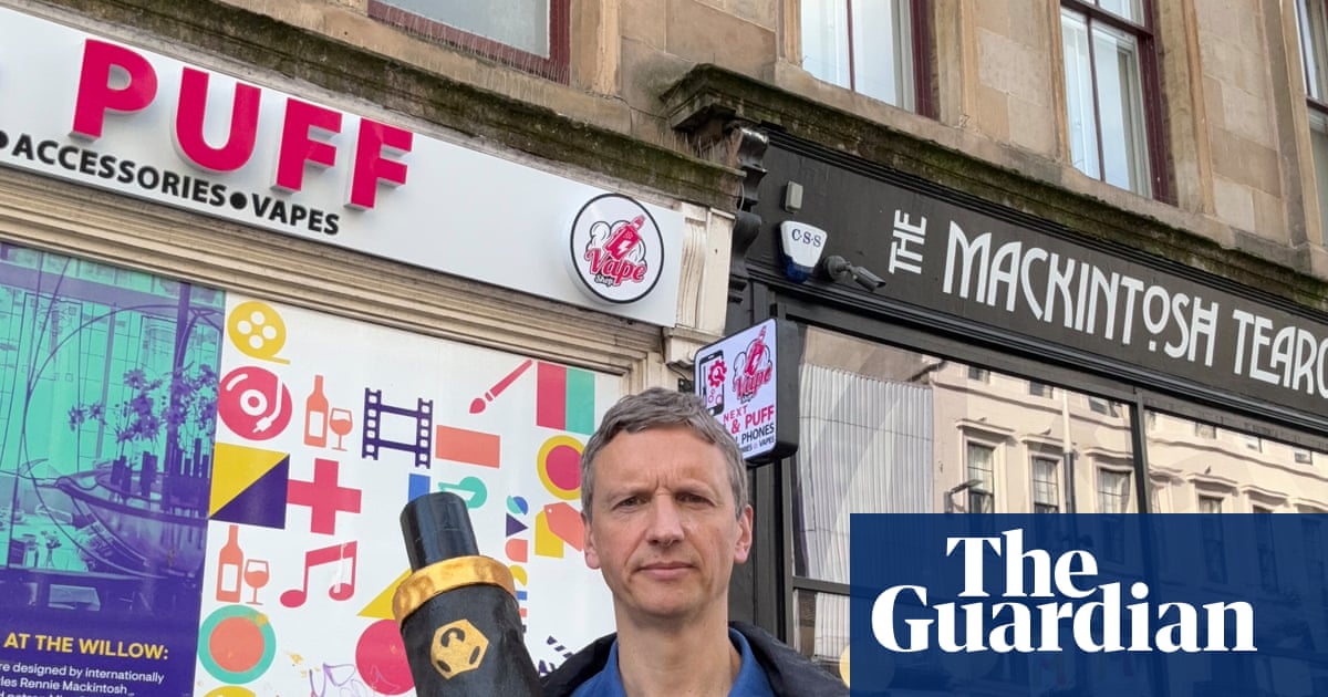 Fire fears as vape shop prepares to open next to Glasgow’s Mackintosh Tearooms