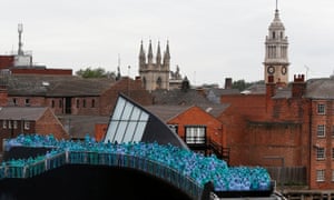 Spencer Tunick’s Sea of Hull project takes over Scale Lane Bridge.
