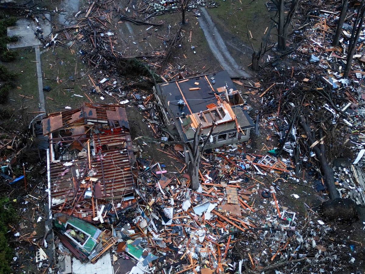 Tornadoes Wreak Havoc Across Us Midwest and Texas