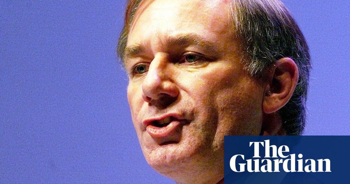 Geoff Hoon ‘told to burn memo that said Iraq invasion could be illegal’