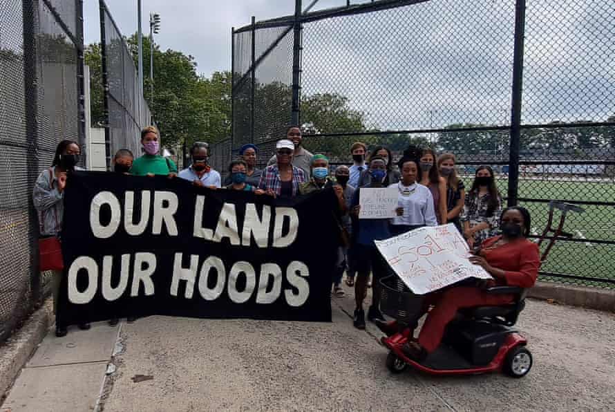 Brownsville residents gather outside of the Brownsville Recreation Center to demand that National Grid shut off the gas of the North Brooklyn pipeline.