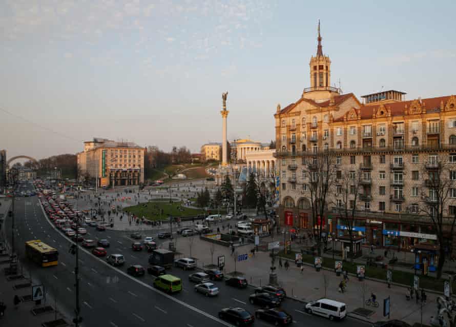 A view of Independence Square and the Khreschatyk in central Kiev.
