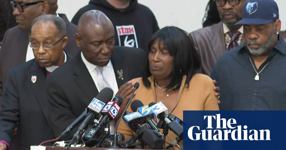 'My son was calling my name': Tyre Nichols's mother calls for justice – video