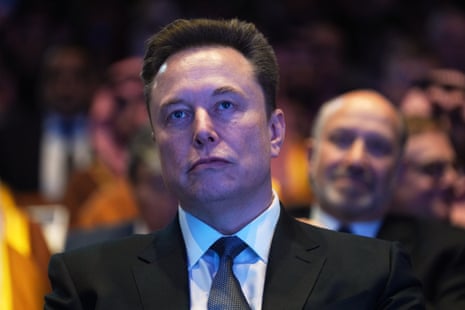 Elon Musk Collaborates with El Salvador to Introduce Grok Chatbot in Schools