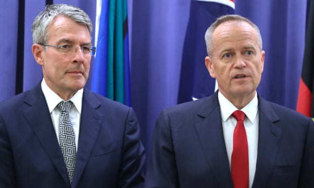 Opposition leader Bill Shorten and shadow attorney general Mark Dreyfus announce Labor will now support the encryption bill passing into law.