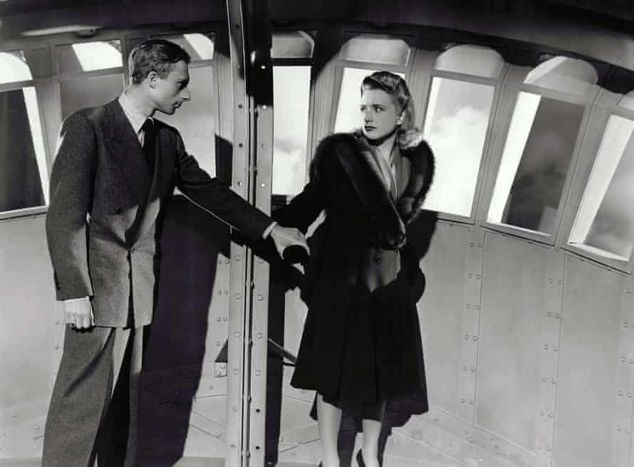Norman Lloyd and Priscilla Lane in Saboteur - 1942 Director: Alfred Hitchcock.