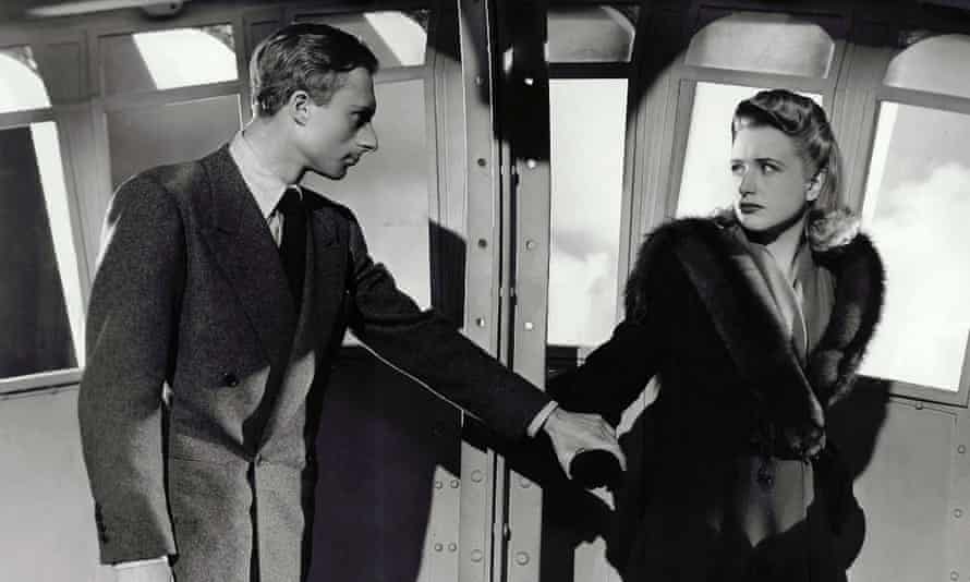 Norman Lloyd avec Priscilla Lane en 1942 Hitchcock film Saboteur.