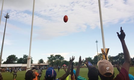 The Tiwi Islands AFL grand final, which attracts thousands of Tiwi Islanders, provides an opportunity for health workers to hand out material about the disease