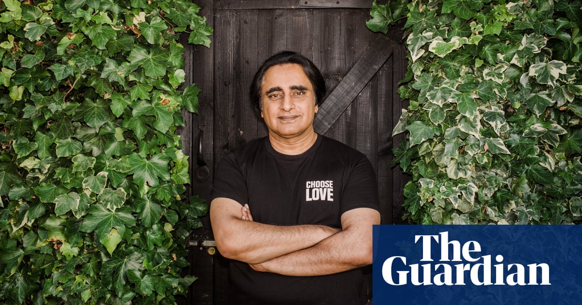 ‘The establishment didn’t know what to do with me’: Sanjeev Bhaskar on marriage, success and stereotypes