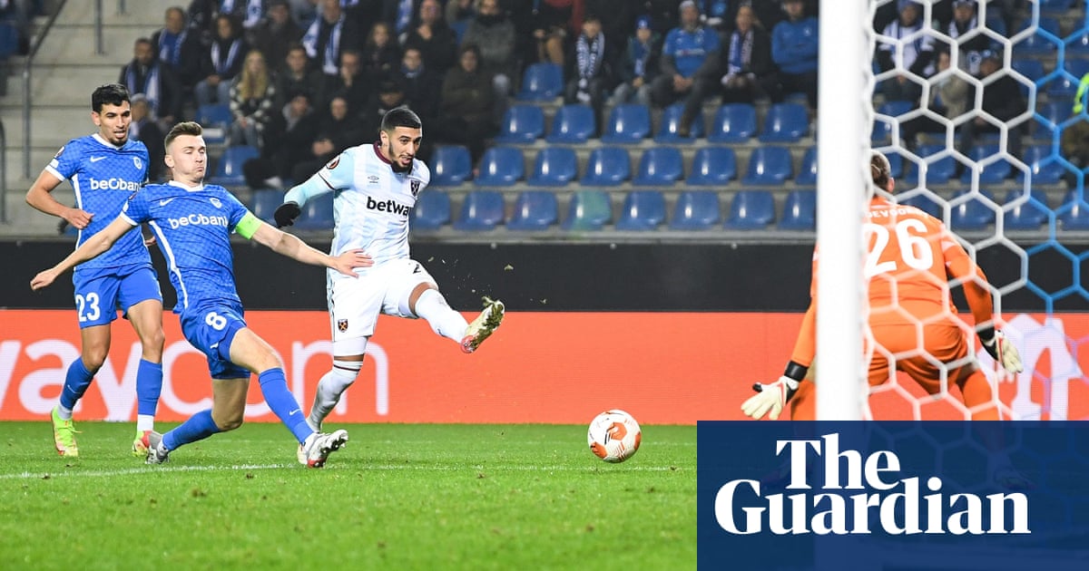 Genk deny West Ham win in Moyes’s 1,000th game despite Benrahma double