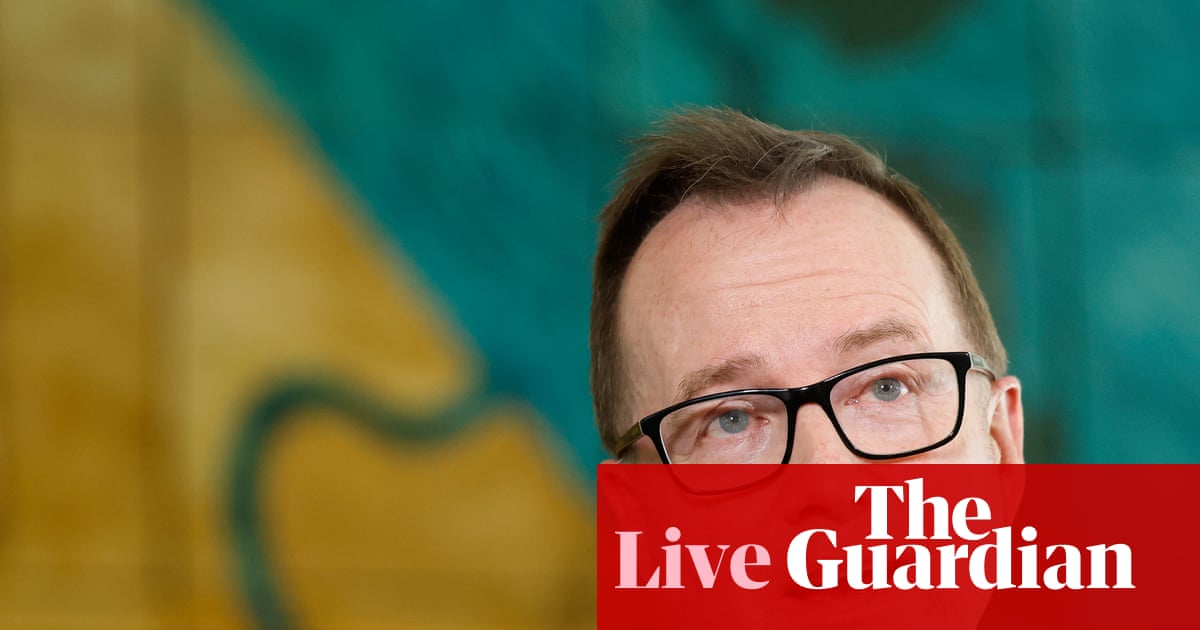 Greens in 'turmoil' as members demand a say on leadership after internal firestorm